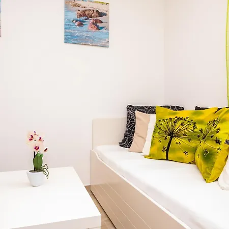 Lägenhet Vugrinec With Terrace