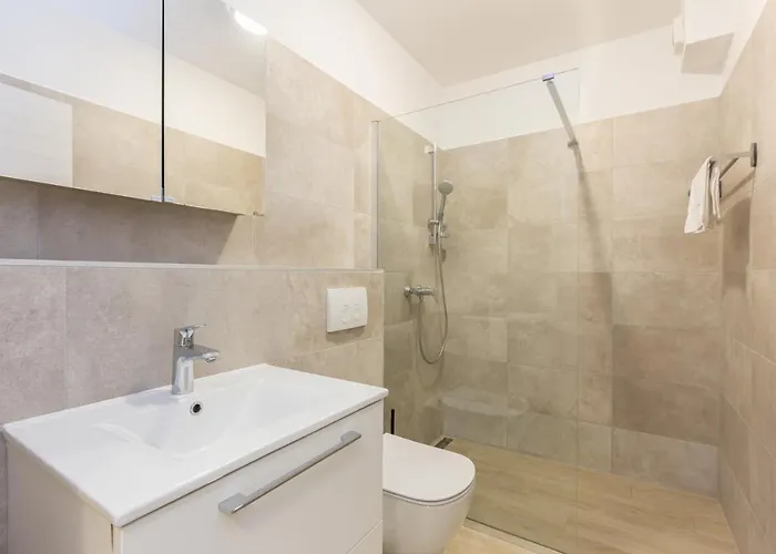 Vugrinec With Terrace Baška