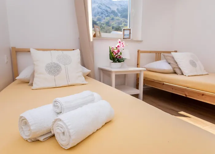 Vugrinec With Terrace Appartement *