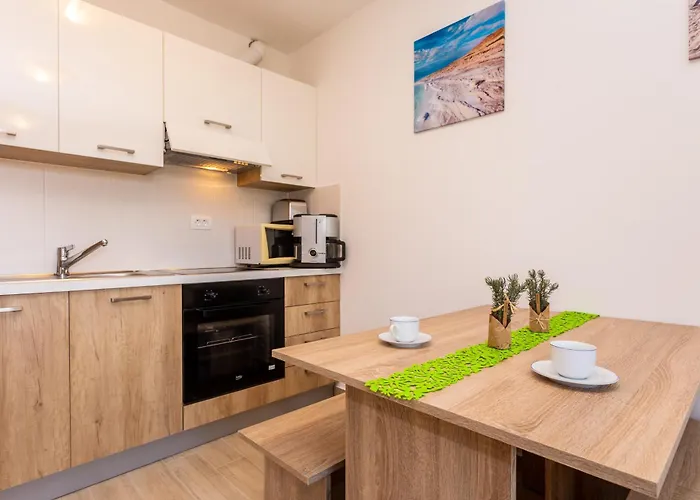 Apartmán Vugrinec With Terrace Baška