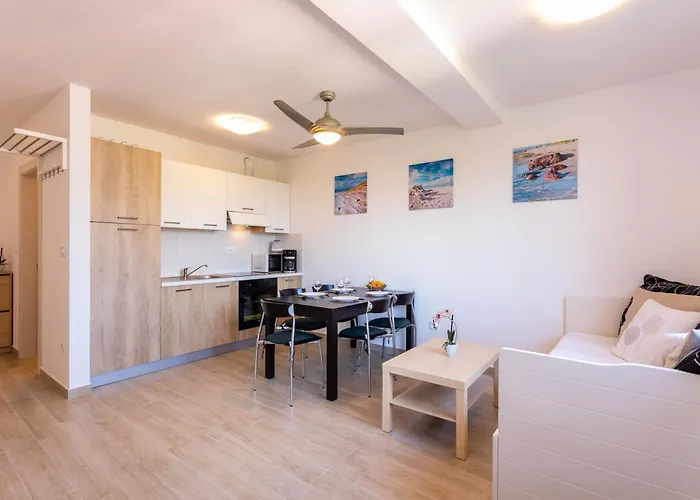 Vugrinec With Terrace