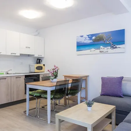 Vugrinec With Terrace Appartamento