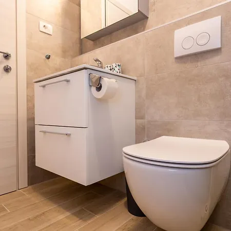 Vugrinec With Terrace Baška