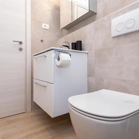 Vugrinec With Terrace