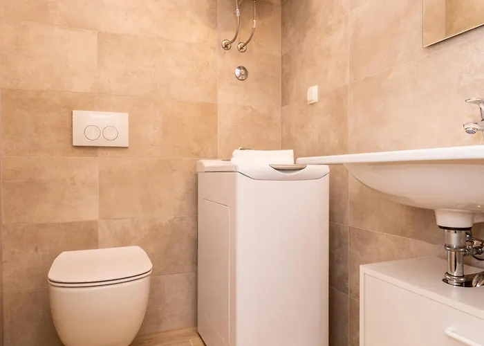 Vugrinec With Terrace Apartman